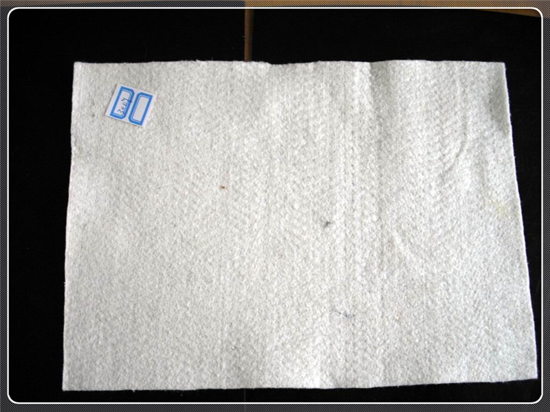 加铺层在施工中特别注意到方面